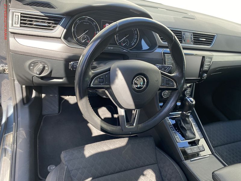 Škoda Superb (2017) 2.0 TDi, Style, DSG, bixen - fotka 13 z 19