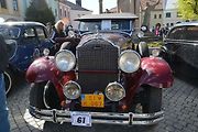 Automobiloví a motocykloví veteráni se vydali v neděli na tradiční jízdu Ze zámku na hrad. Start byl na Horním náměstí v Přerově, kde si lidé užili bohatý program.