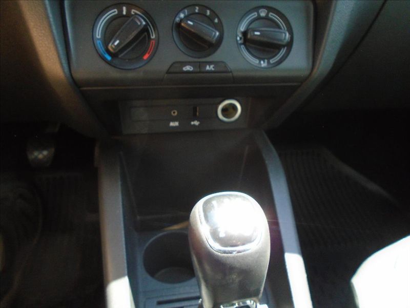 Škoda Fabia 1,0 - fotka 25 z 25