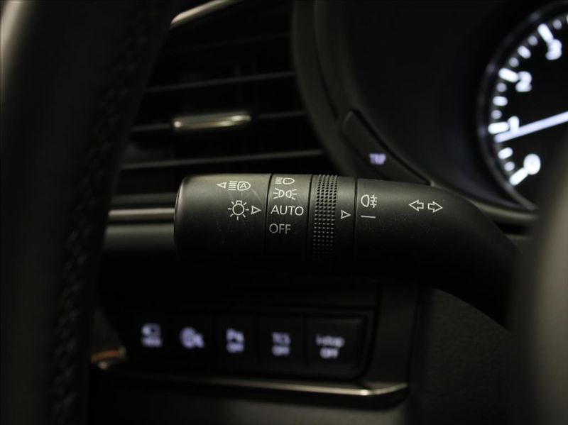 Mazda CX-3 2,5 G140 Excl. Bose 2x Sady k. - fotka 25 z 31