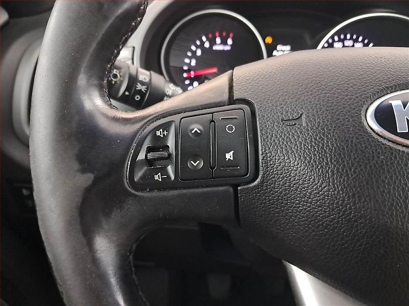 Kia Sportage (2016) Exclusive 1.7 CRDi, Serv.kniha - fotka 16 z 19