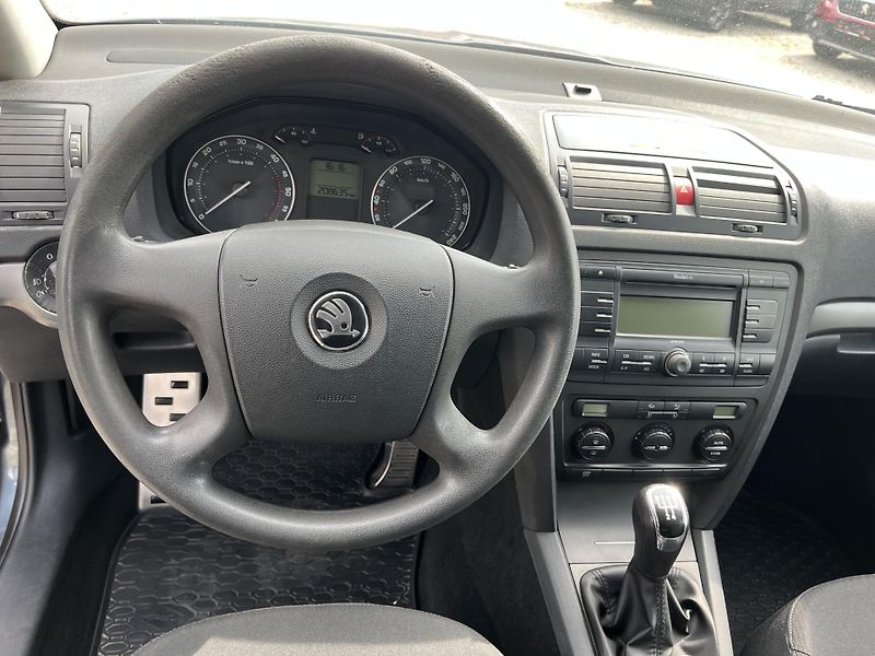 Škoda Octavia (2005) 1.9TDi 77Kw Tažné, REZERVACE! - fotka 12 z 17