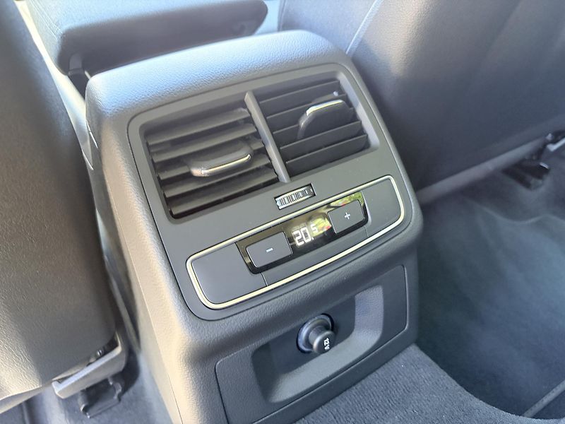 Audi A4 Avant 2.0TDI DSG QUATTRO LED - fotka 48 z 56