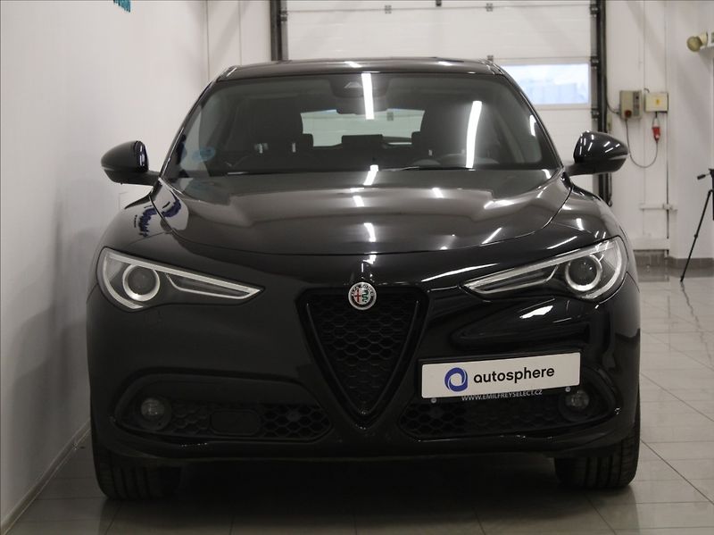 Alfa Romeo Stelvio 2,2 JTD 140kW Q4 Akční CENA! - fotka 2 z 25
