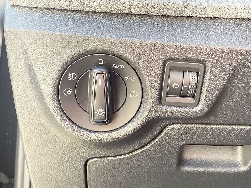 Škoda Kamiq (2025) 1.0 TSI Selection - fotka 12 z 30