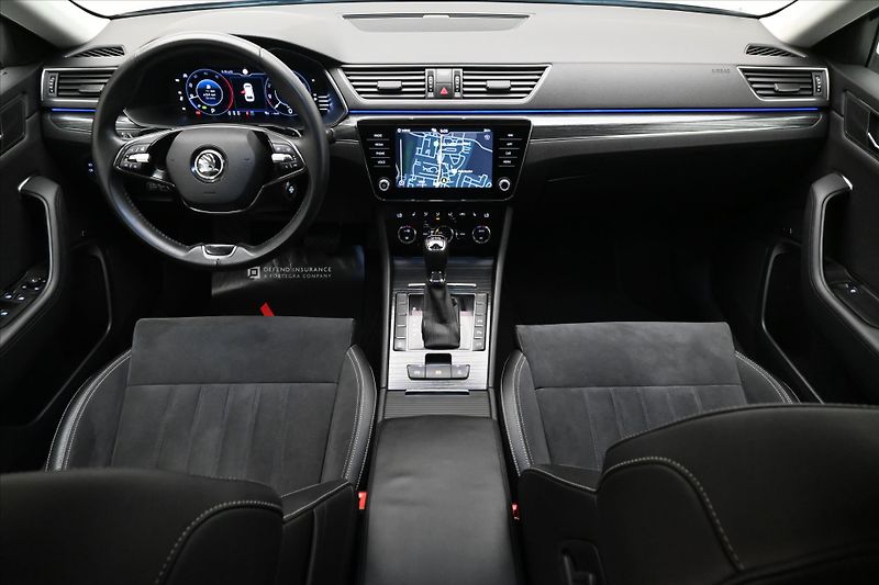 Škoda Superb 2,0 TDI 110 kW DSG STYLE Záruk - fotka 15 z 33