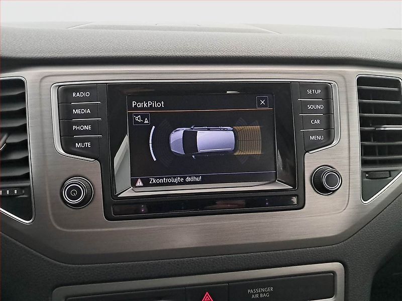 Volkswagen Golf Sportsvan (2015) 1.2 TSI, Xenony, Tempomat - fotka 14 z 18