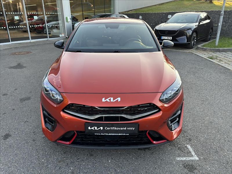 Kia ProCeed 1,6 TGDi 150kW AT GT ZÁRUKA - fotka 8 z 52