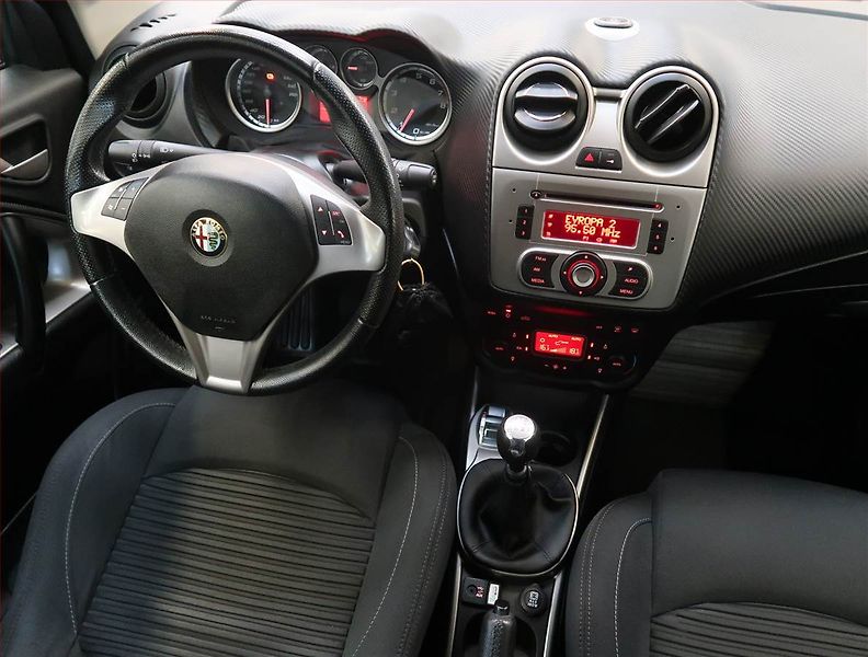 Alfa Romeo MiTo (2013) 1.4 MultiAir, Serv.kniha - fotka 7 z 18