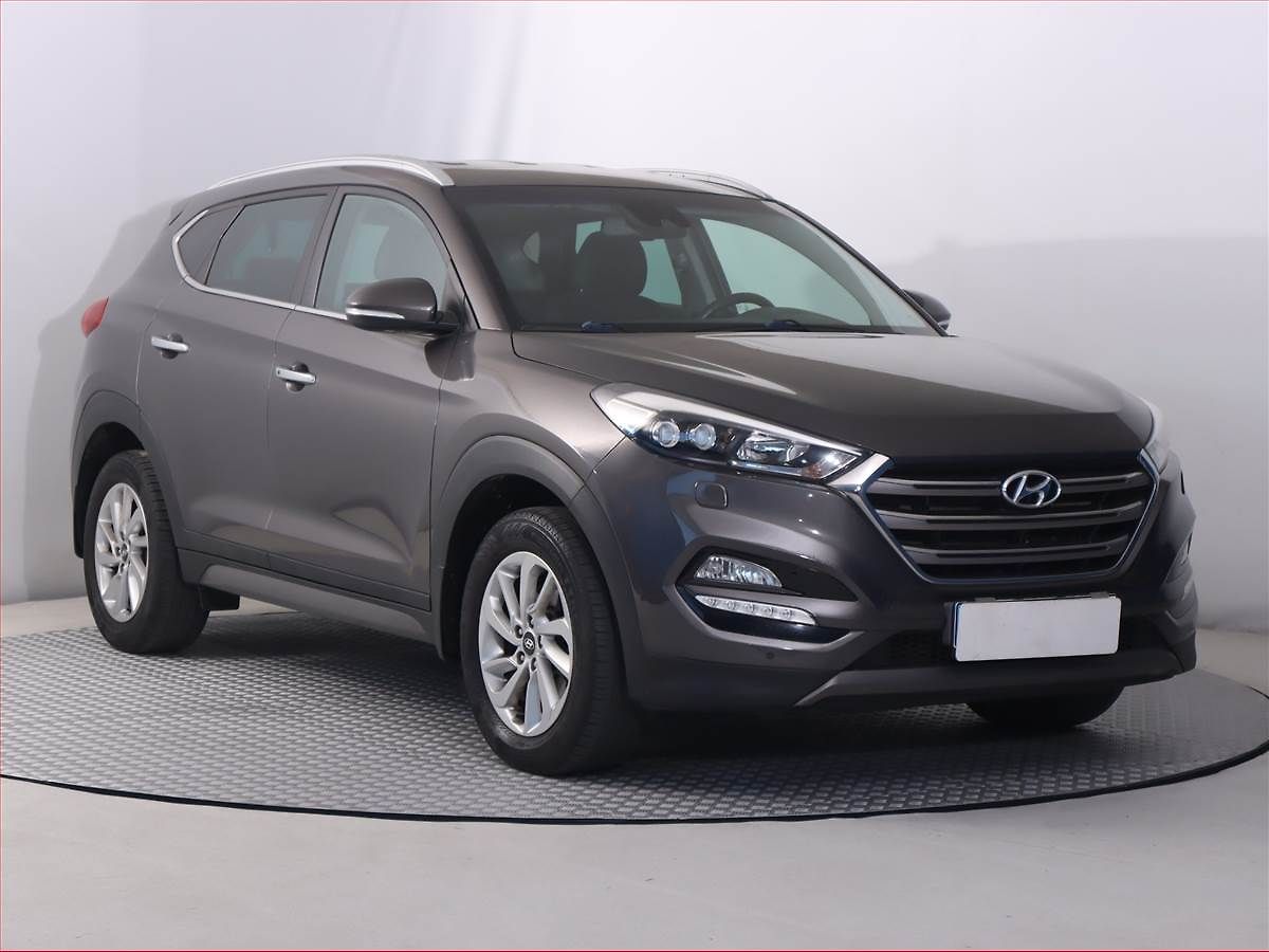 Hyundai Tucson Style 1.7 CRDi, Serv.kniha