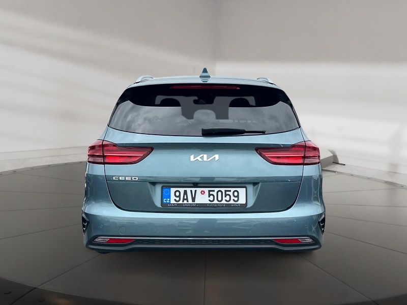 Kia Ceed (2023) TOP 1.5T-GDI 118kW CZ DPH  - fotka 5 z 11