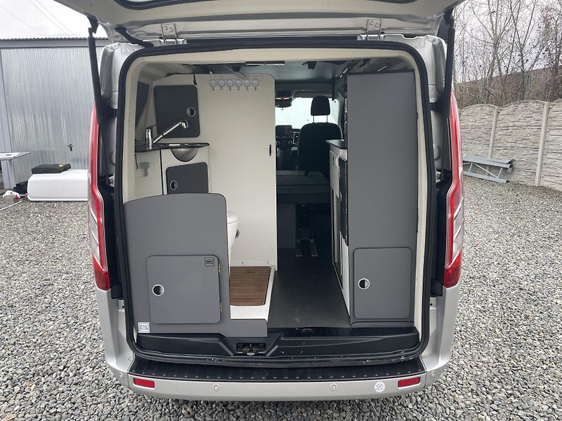 Ford Transit 2.0TDCi 130PS CONECT KARMANN - fotka 87 z 185