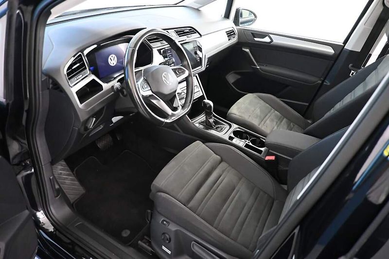 Volkswagen Touran (2023) 2.0 LED DSG ACC Tažné COMFORTL - fotka 11 z 32