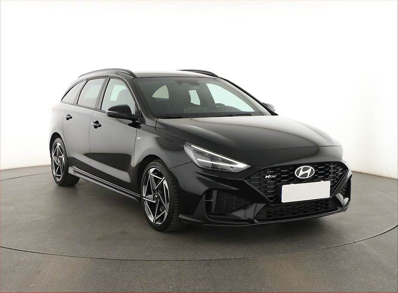 Hyundai i30 (2025) 1.5 T-GDI MHEV 48V, N-LINE - fotka 1 z 16