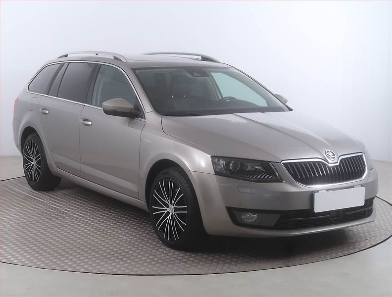 Škoda Octavia (2015) Laurin&Klement 2.0 TDI, 4X4 - fotografie inzerátu
