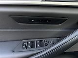BMW Řada 5 M550i xDrive - náhled 22