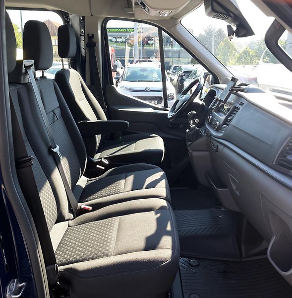 Ford Transit KOMBI Trend L2H2 9 míst, ČR - fotka 10 z 21