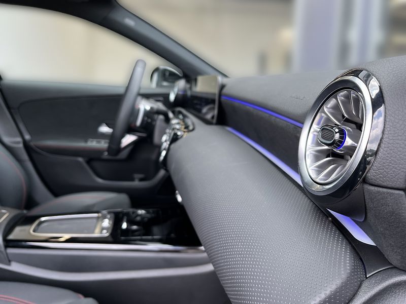 Mercedes-Benz Třídy A A-Třída 250e EQ AMG Style - fotka 18 z 21