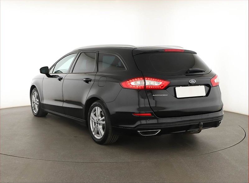 Ford Mondeo (2017) 2.0 TDCI, Navi, Tempomat - fotka 4 z 17