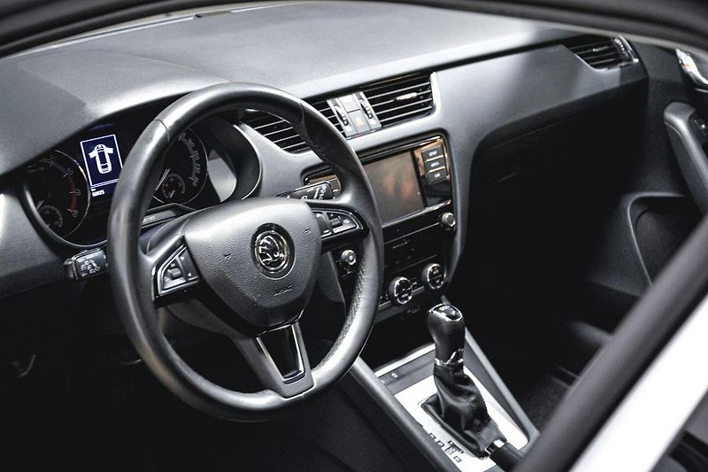 Škoda Octavia (2019) Combi 1.5 Tsi/G-TEC Dsg Ambi - fotka 17 z 33