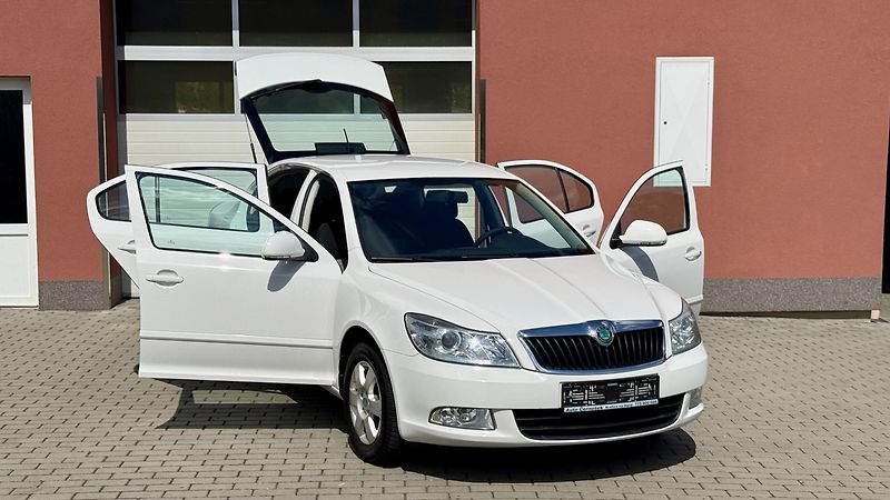 Škoda Octavia 1.2TSi*77kW*DSG*1.MAJ*SERVIS* - fotka 19 z 21