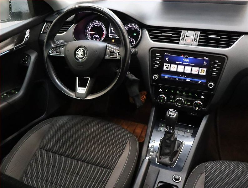 Škoda Octavia (2019) Scout 2.0 TDI, 4X4, Automat - fotka 7 z 19