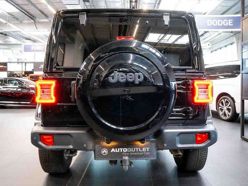 Jeep Wrangler (2021) 2.0 Sahara Overland - fotka 5 z 36
