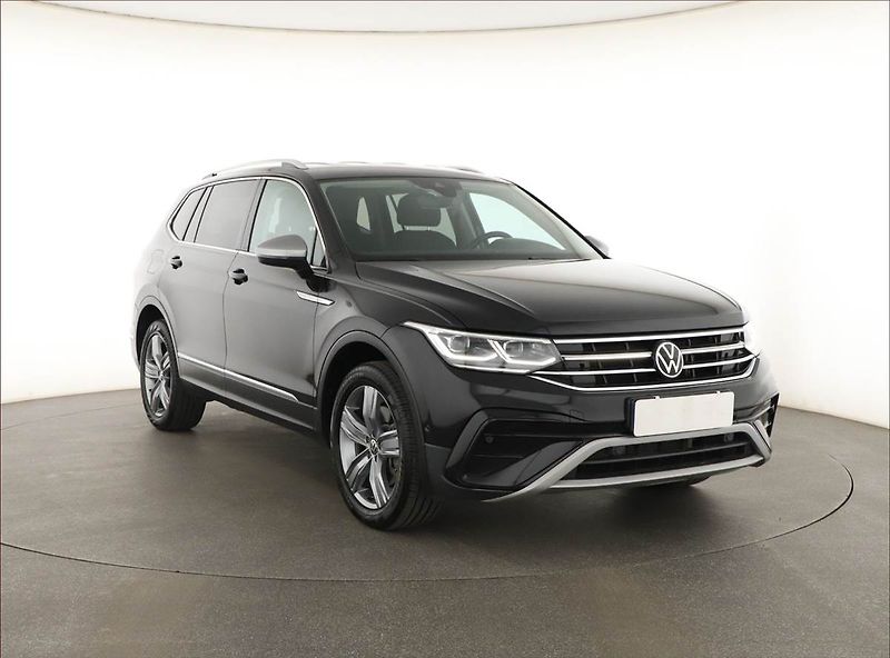 Volkswagen Tiguan Allspace (2023) Elegance 2.0 TSI - fotografie inzerátu