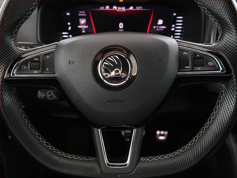 Škoda Karoq (2020) Sportline 1.5 TSI, ČR - fotka 16 z 26