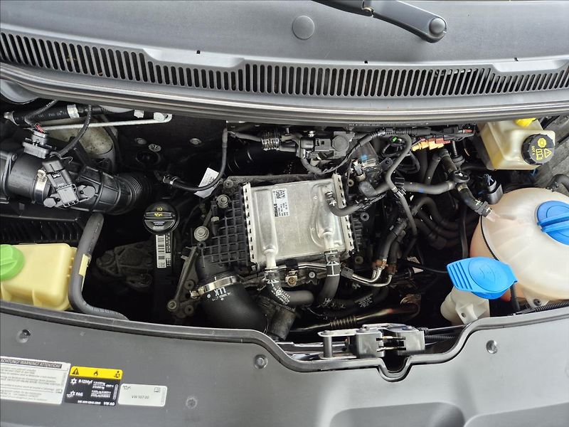 Volkswagen Multivan 2,0 TDI 7 Míst Tempomat DPH!! - fotka 30 z 31