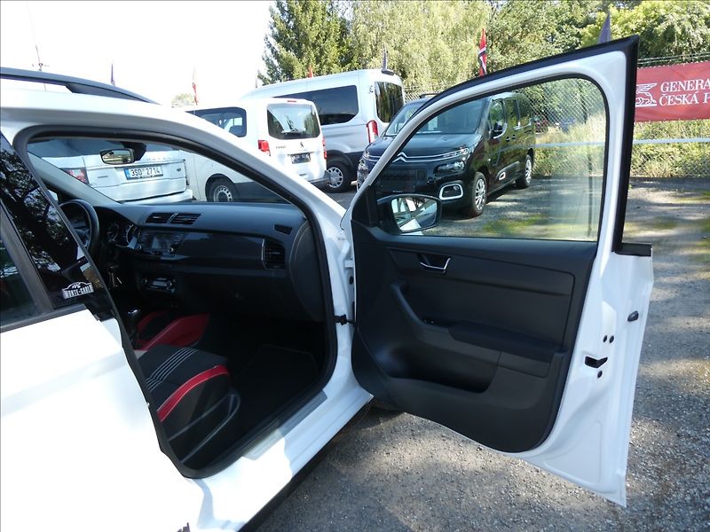 Škoda Fabia 1,2 TSi 81kW MONTE CARLO, DSG - fotka 29 z 60