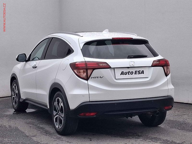 Honda HR-V (2016) 1.5 i- VTEC, Executive, AT - fotka 6 z 18