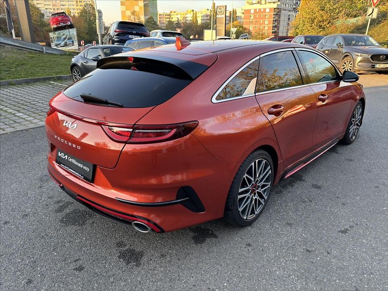 Kia ProCeed 1,6 TGDi 150kW AT GT ZÁRUKA - fotka 5 z 52