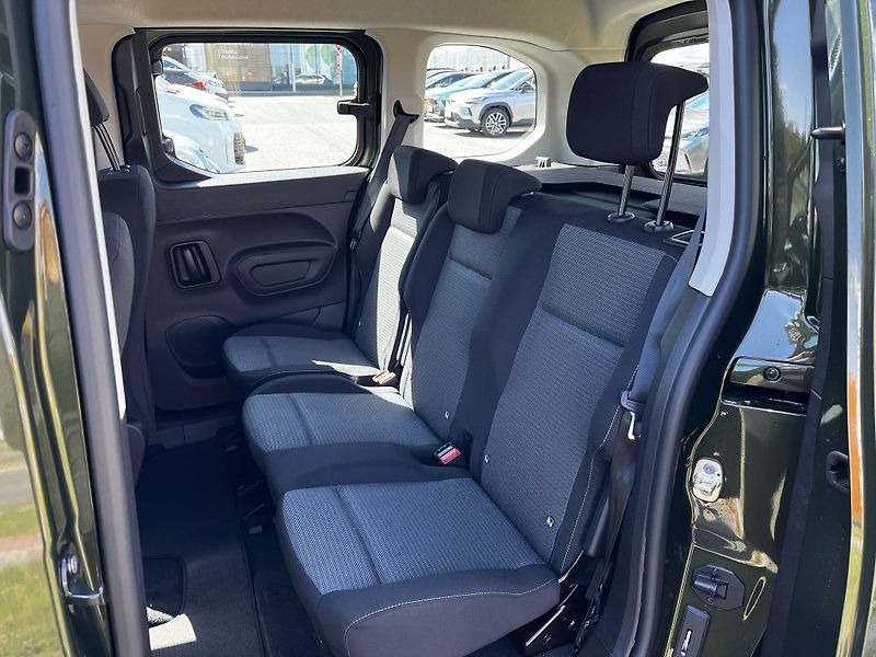 Toyota ProAce City Verso 1.5D 6MT Business ODBĚR ihned - fotka 14 z 27