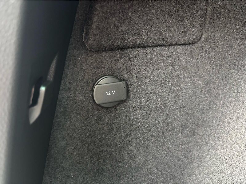 Škoda Karoq SPORTLINE 1,5 TSI 110 kW DSG - fotka 26 z 30