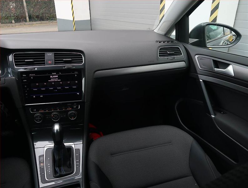 Volkswagen Golf (2020) 32 kWh - 37 Ah, SoH 92% - fotka 8 z 21