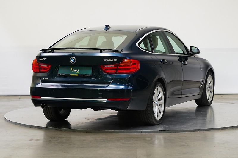 BMW Řada 3 - fotka 2 z 28