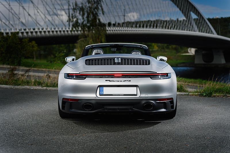 Porsche 911 (2023) - fotka 5 z 18