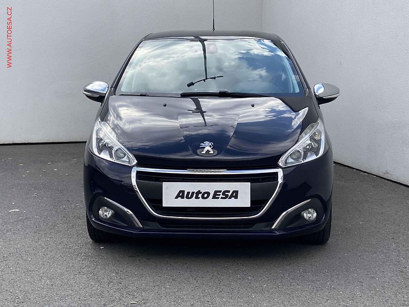 Peugeot 208 (2018) 1.2 PT, Style,  park. čidla - fotka 2 z 13