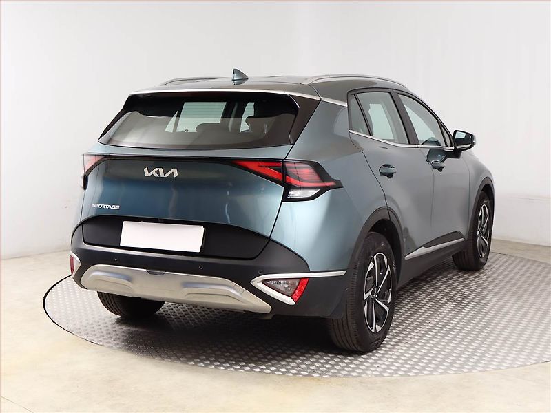 Kia Sportage (2022) 1.6 T-GDI - fotka 5 z 20