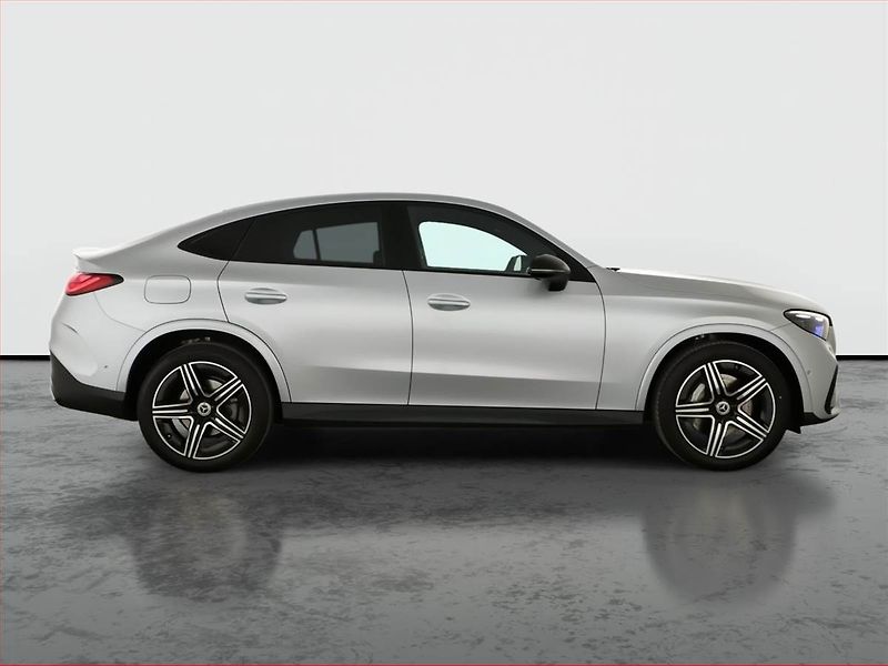 Mercedes-Benz GLC (2025) 220 d 4MATIC, AMG Line, ACC - fotka 6 z 28