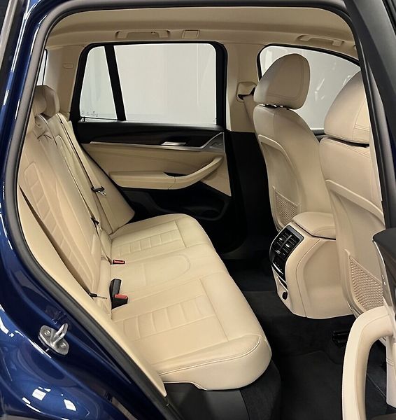 BMW X3 2,0 xDrive20d xLine AT - fotka 14 z 18