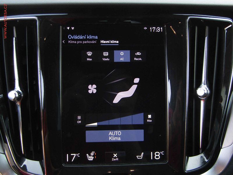 Volvo V60 (2019) 2.0 D4 4x4, Cross Country - fotka 16 z 18