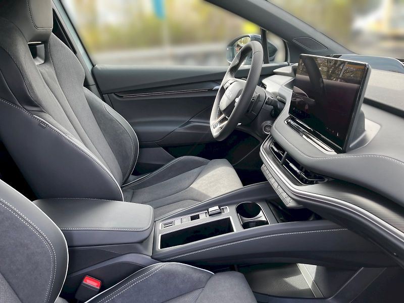 Škoda Elroq (2026) Sportline 85, 82 KWH 210 KW - fotka 31 z 34