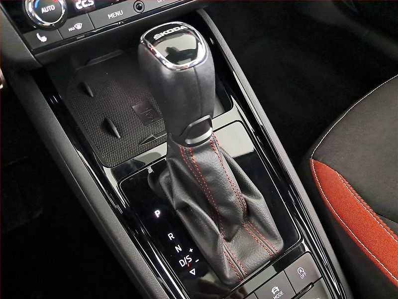 Škoda Scala (2021) Monte Carlo 1.0 TSI, Automat - fotka 13 z 24