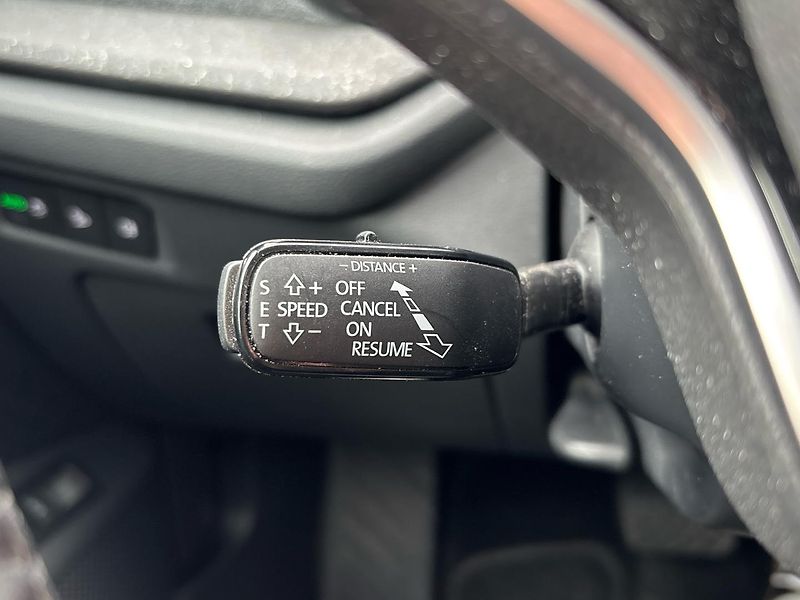 Škoda Octavia M-HEV Top Selection DSG - fotka 22 z 26