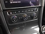 Volkswagen Golf (2018) 1.0 TSI, Tempomat - náhled 15