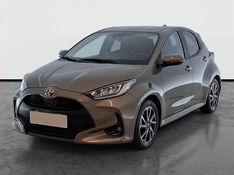 Toyota Yaris (2023) 1.5 VVT-i Hybrid - fotka 2 z 22