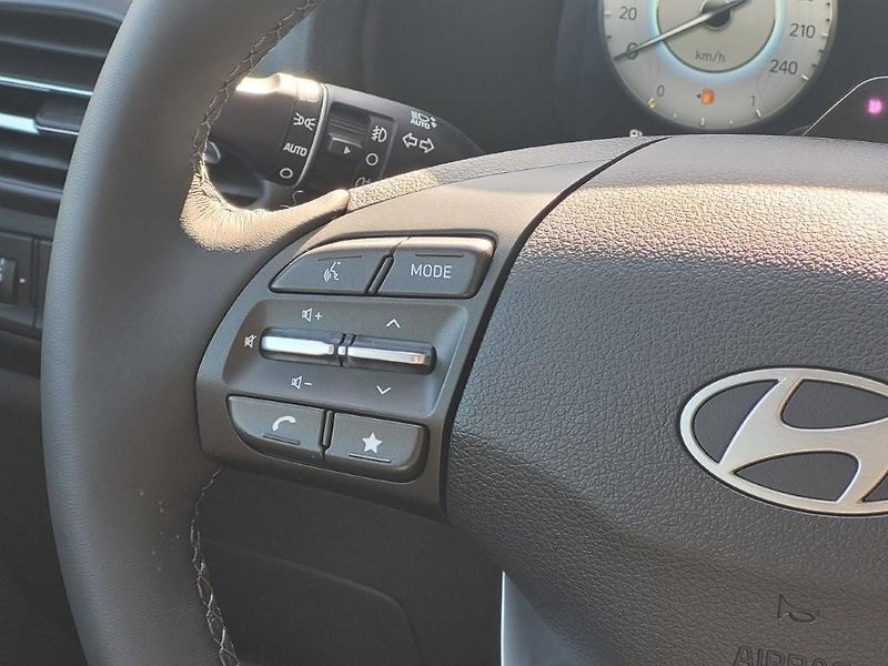Hyundai i30 (2026) WG 1.0 T-GDI 85kW MT SMART  - fotka 18 z 27