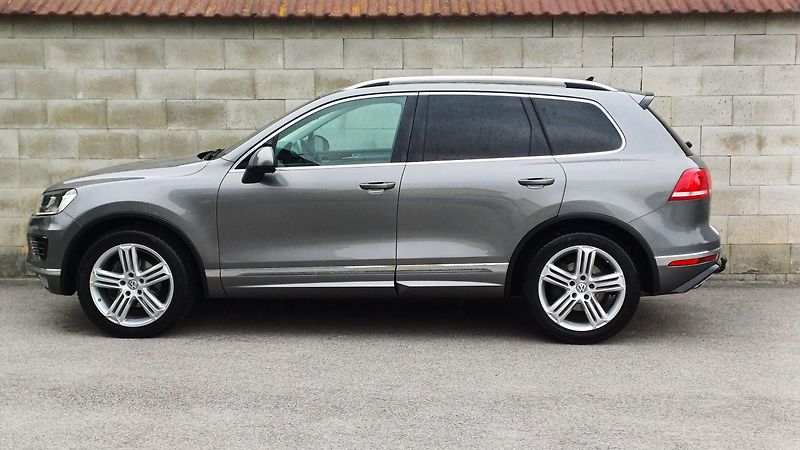 Volkswagen Touareg 3.0 TDI 193kW R-LINE-WEBASTO- - fotka 8 z 50